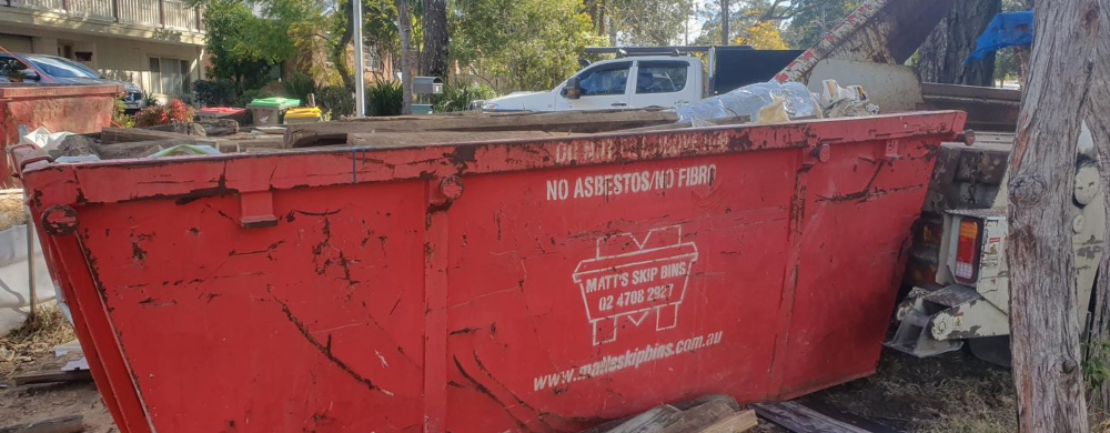 Construction waste skip bin