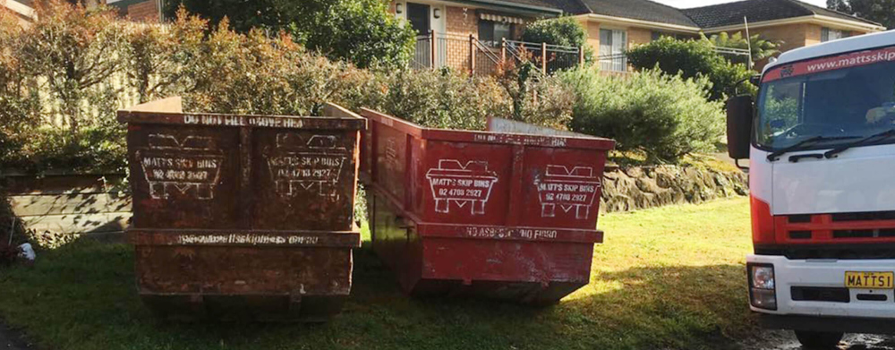 Green waste skip bin