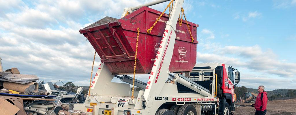 Skip bin hire for legal waste disposal